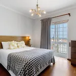 Pipo People House - 오비도스
