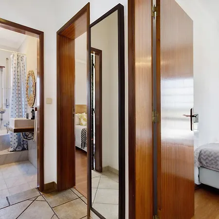 Pipo People House -