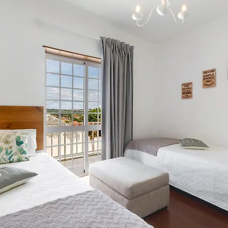 Pipo People House -
